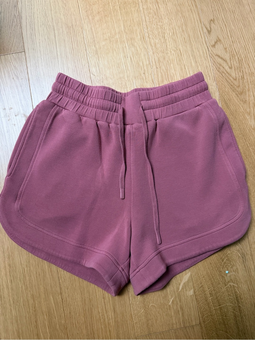 Varley Ollie high rise 3.5 shorts mauve rose pink xs